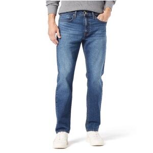 Signature by Levi Strauss Athletic Fit Jeans